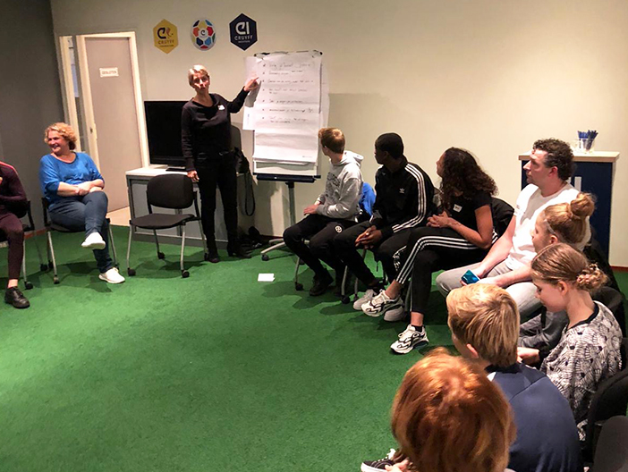 Johan Cruyff Institute geeft workshop aan talenten AmstelveenSport
