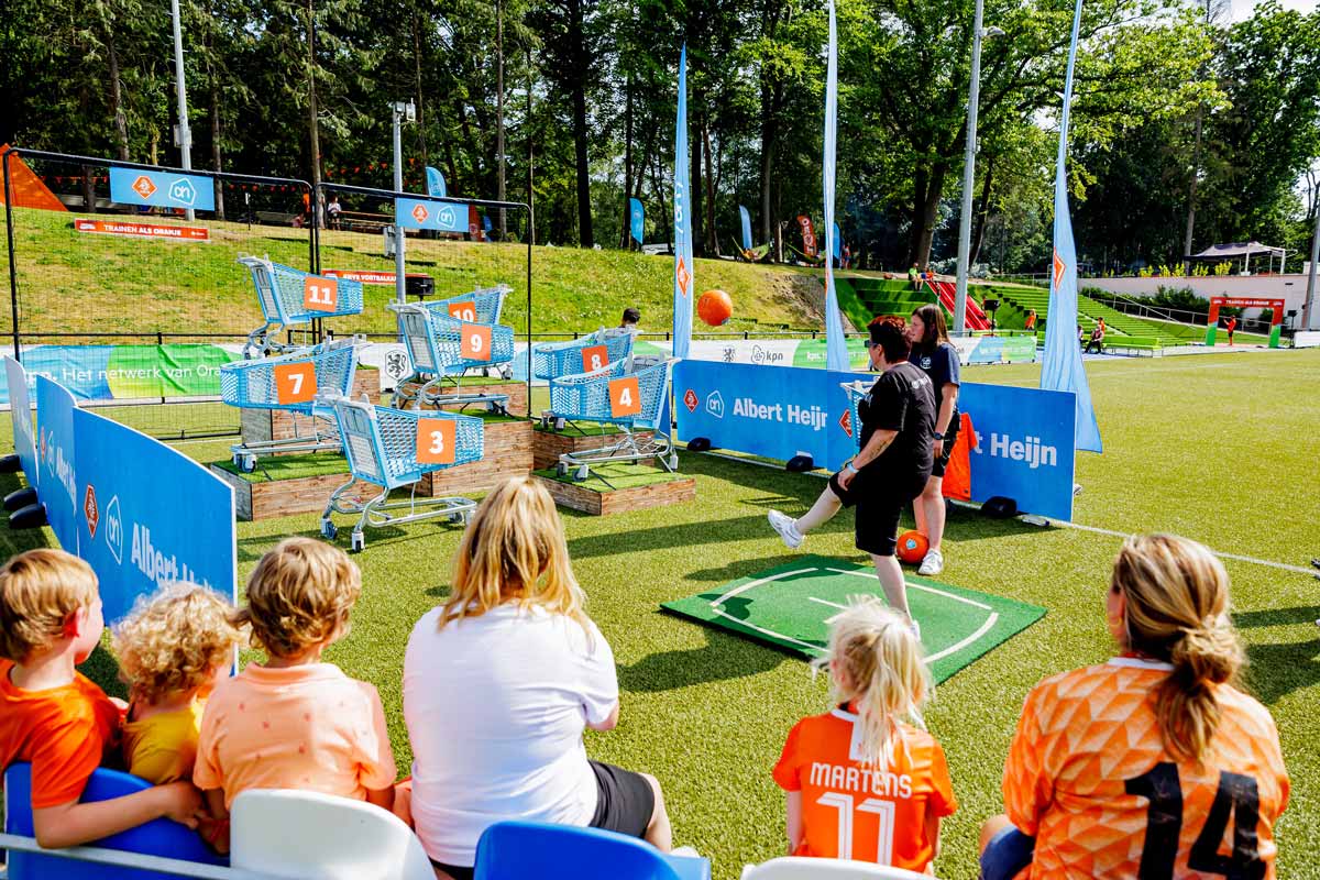 De strategie achter Albert Heijn's sponsoring van de KNVB - Johan Cruyff Institute