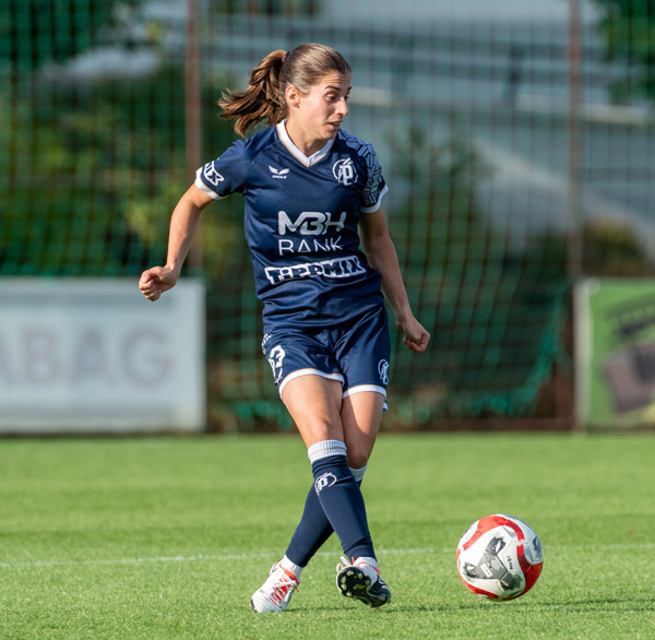 Androniki Michalopoulou - As a footballer, I have the opportunity to see from the inside everything I studied in the Master in Sport Business Online - Johan Cruyff Institute.